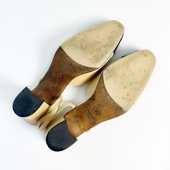 CHANEL Beige & Black Cap Toe Slingback Heels 39 US 8.5 CC Logo Almond Toe - Picture 11 of 14